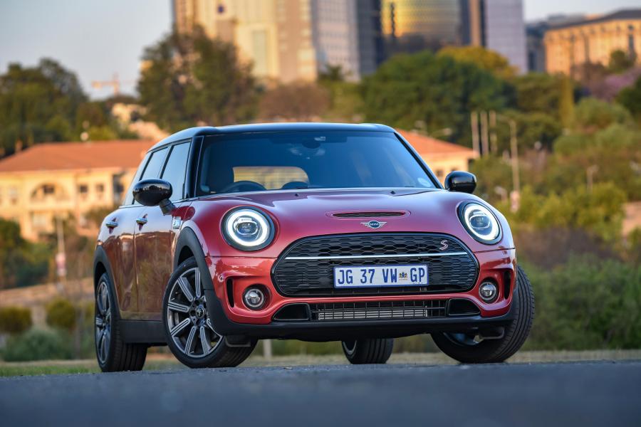  Mini Cooper S Clubman (F54) 2019 года  (ZA) (фото 11 из 26)